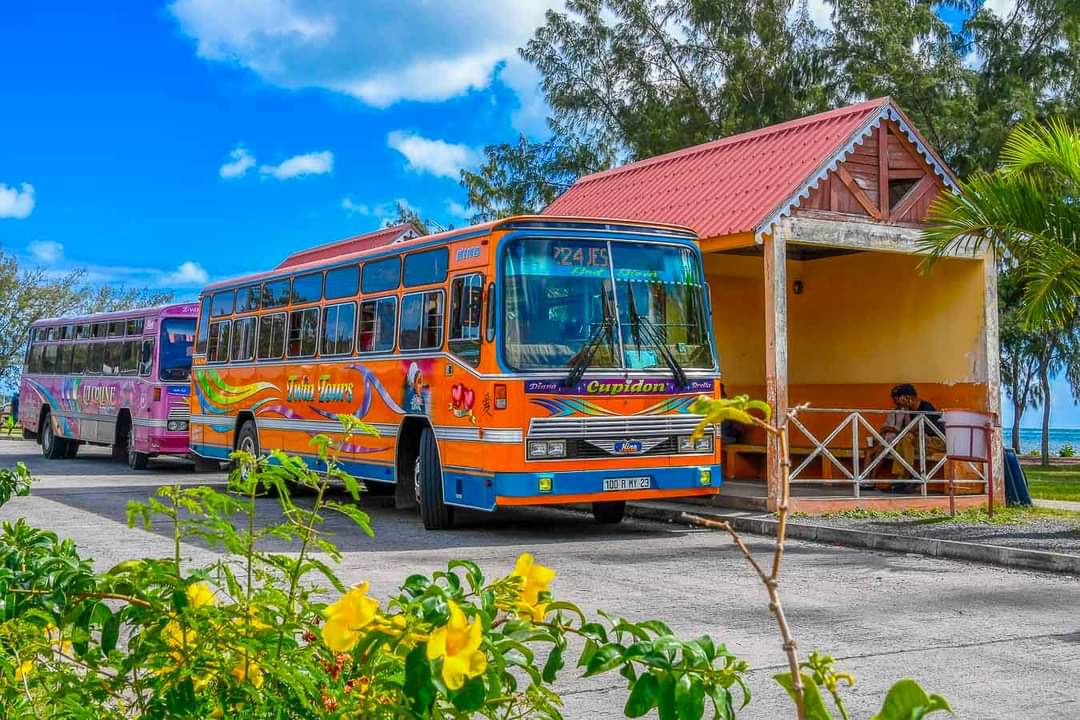 Carnet de Voyage Rodrigues : Mourouk/Port Mathurin en autobus